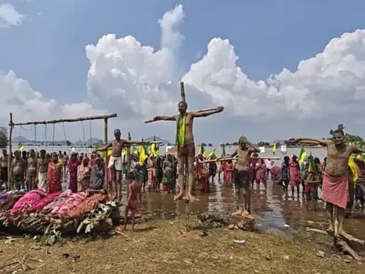 आंदोलन के 12वें दिन 'सूली सत्याग्रह', विस्थापन और मुआवजे की मांग; जमकर की नारेबाजी