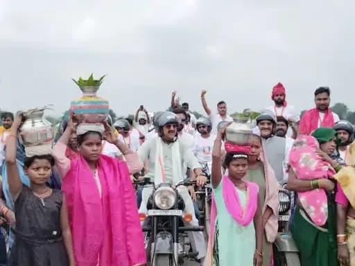 बृजपुर पहुंची ‘सेवा संकल्प यात्रा’, योजनाओं के लाभार्थियों से मिले वीडी शर्मा